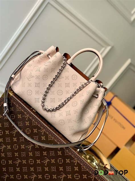 louis vuitton bella tote|More.